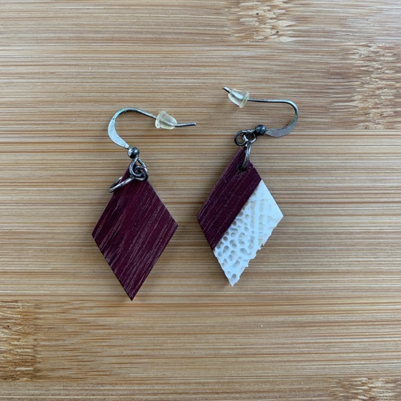Reclaimed wood and bone earrings - Picture 2 of 2